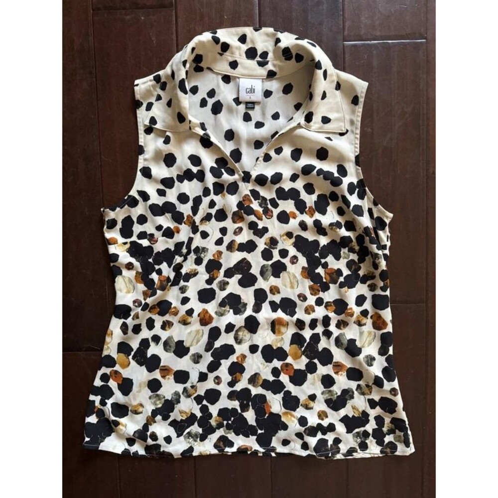 CAbi sleeveless v-neck blouse